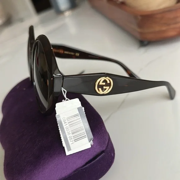 Gucci 
54mm Round Sunglasses - Picture 3 of 12